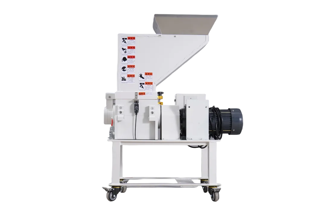 Low-Speed Sound-Proof Side Granulator